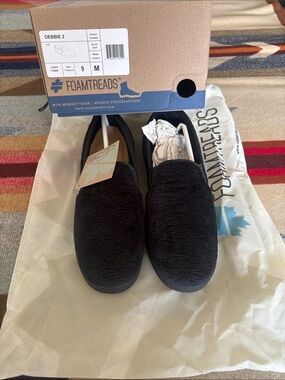Foamtreads Black Women's Slip-On Debbie 2 Textured Slippers